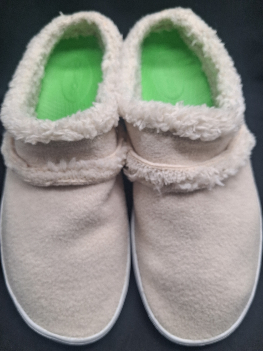 OOFOS Women's Slip-On Clog in Cream with Green Insole - Picture 5 of 9